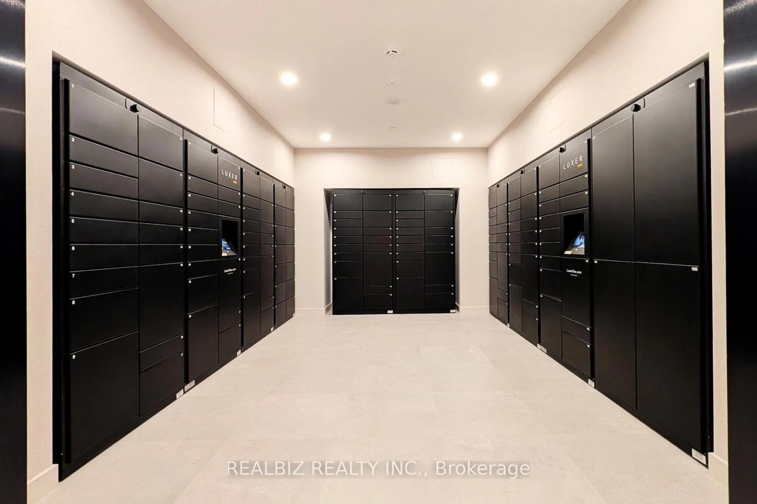 Photo 19 of Unit 823, 91 Montclair Avenue, Toronto, Forest Hill South — HOMEH