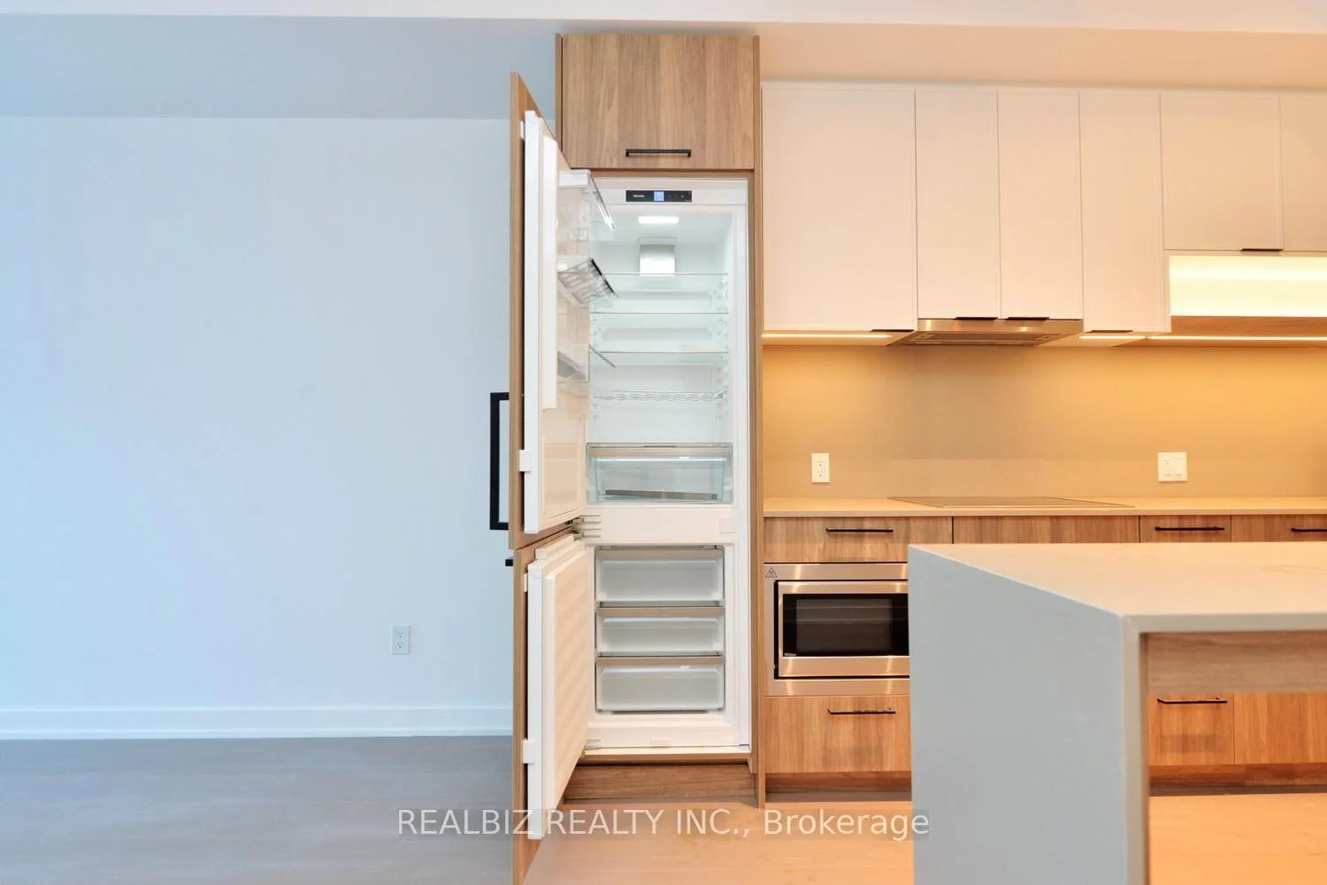 Photo 53 of Unit 823, 91 Montclair Avenue, Toronto, Forest Hill South — HOMEH