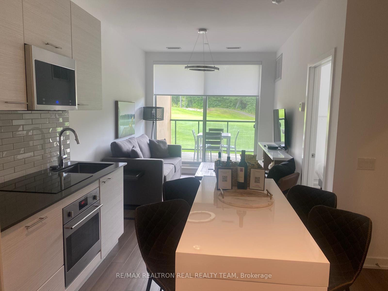Photo 2 of Unit 302, 120 Carrick Trail, Gravenhurst, Muskoka (S) — HOMEH