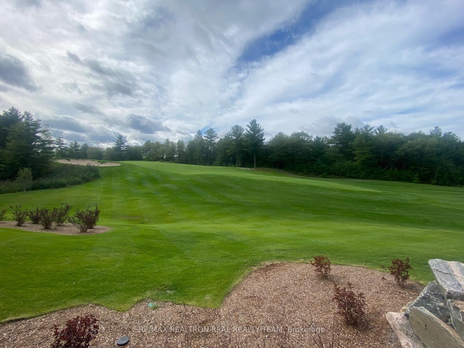Photo 5 of Unit 302, 120 Carrick Trail, Gravenhurst, Muskoka (S) — HOMEH
