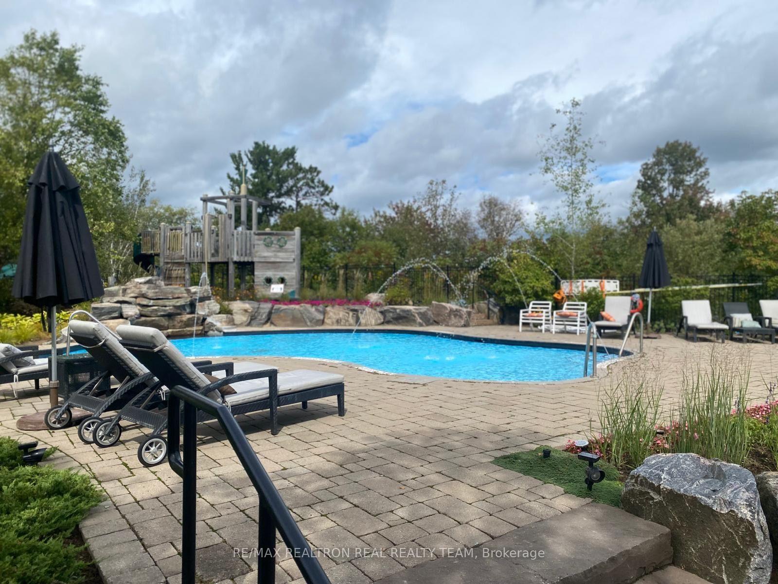 Photo 8 of Unit 302, 120 Carrick Trail, Gravenhurst, Muskoka (S) — HOMEH