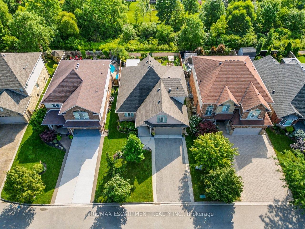 Photo 2 of 4451 Comfort Crescent, Lincoln, Beamsville — HOMEH