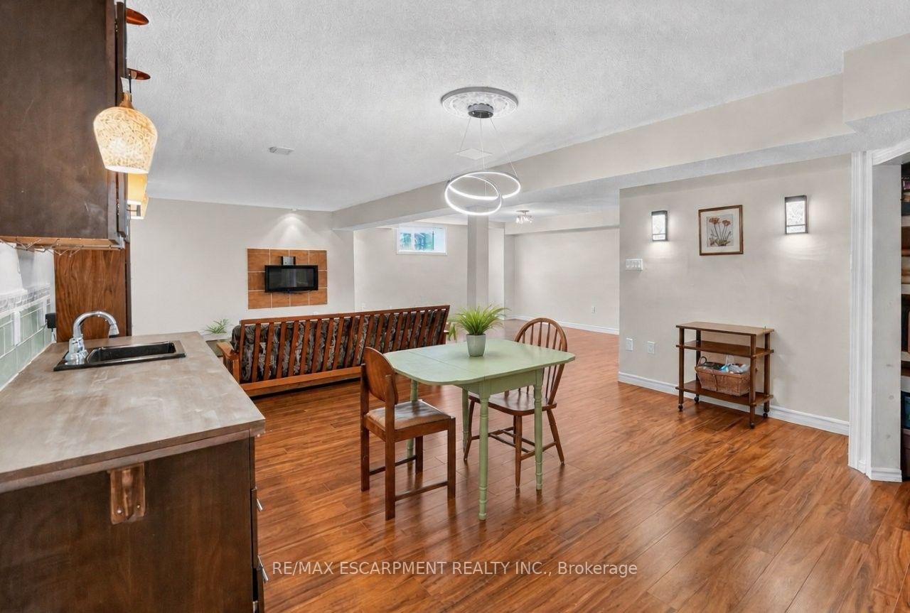 Photo 21 of 4451 Comfort Crescent, Lincoln, Beamsville — HOMEH