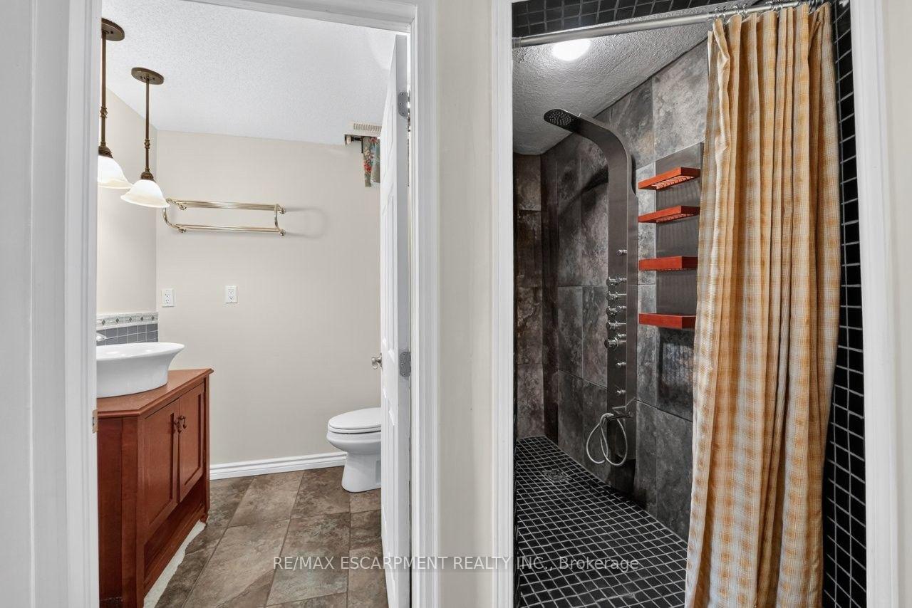 Photo 22 of 4451 Comfort Crescent, Lincoln, Beamsville — HOMEH