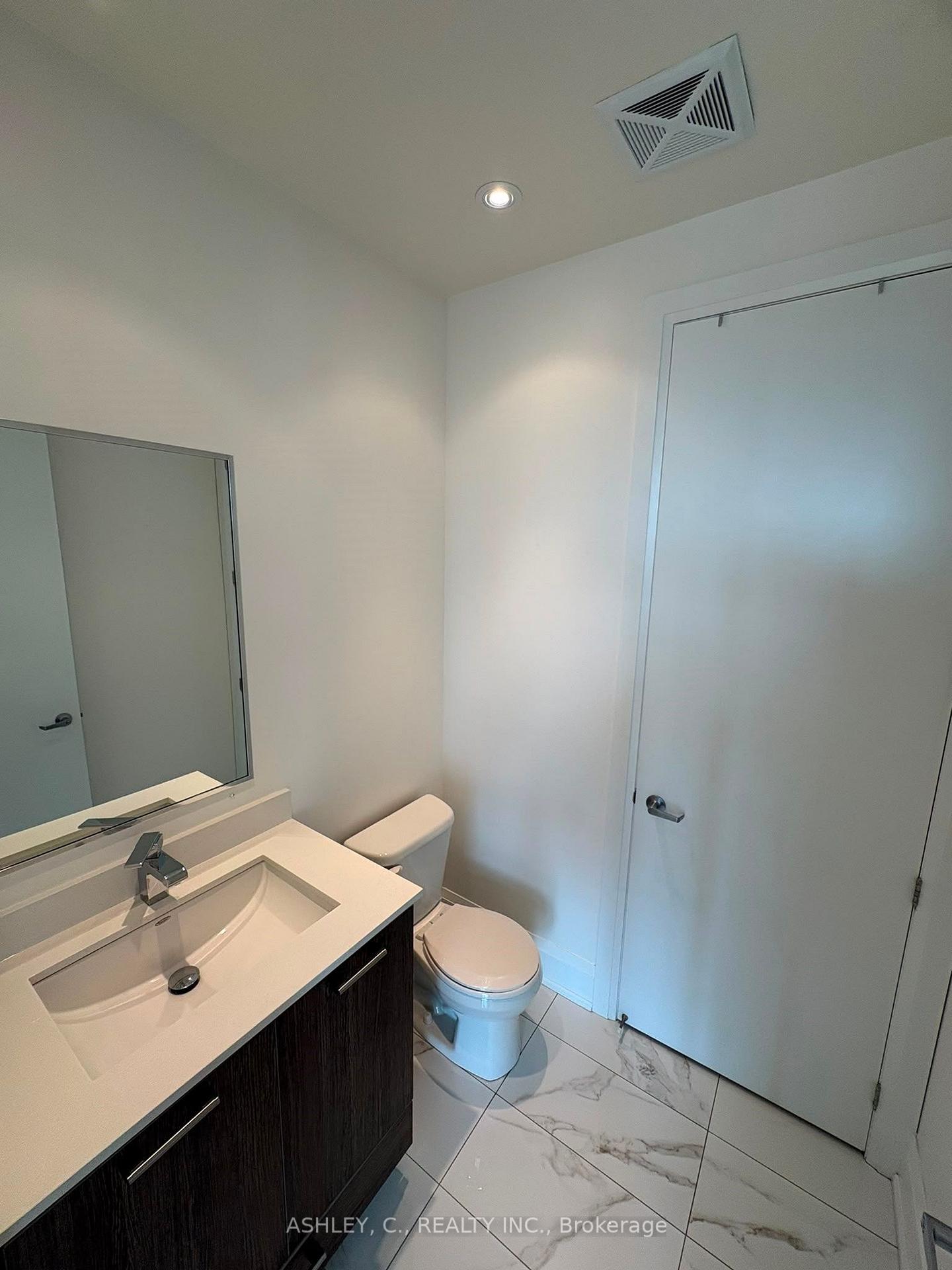 Photo 18 of Unit 807, 2480 Prince Michael Drive, Oakville, Joshua Creek — HOMEH
