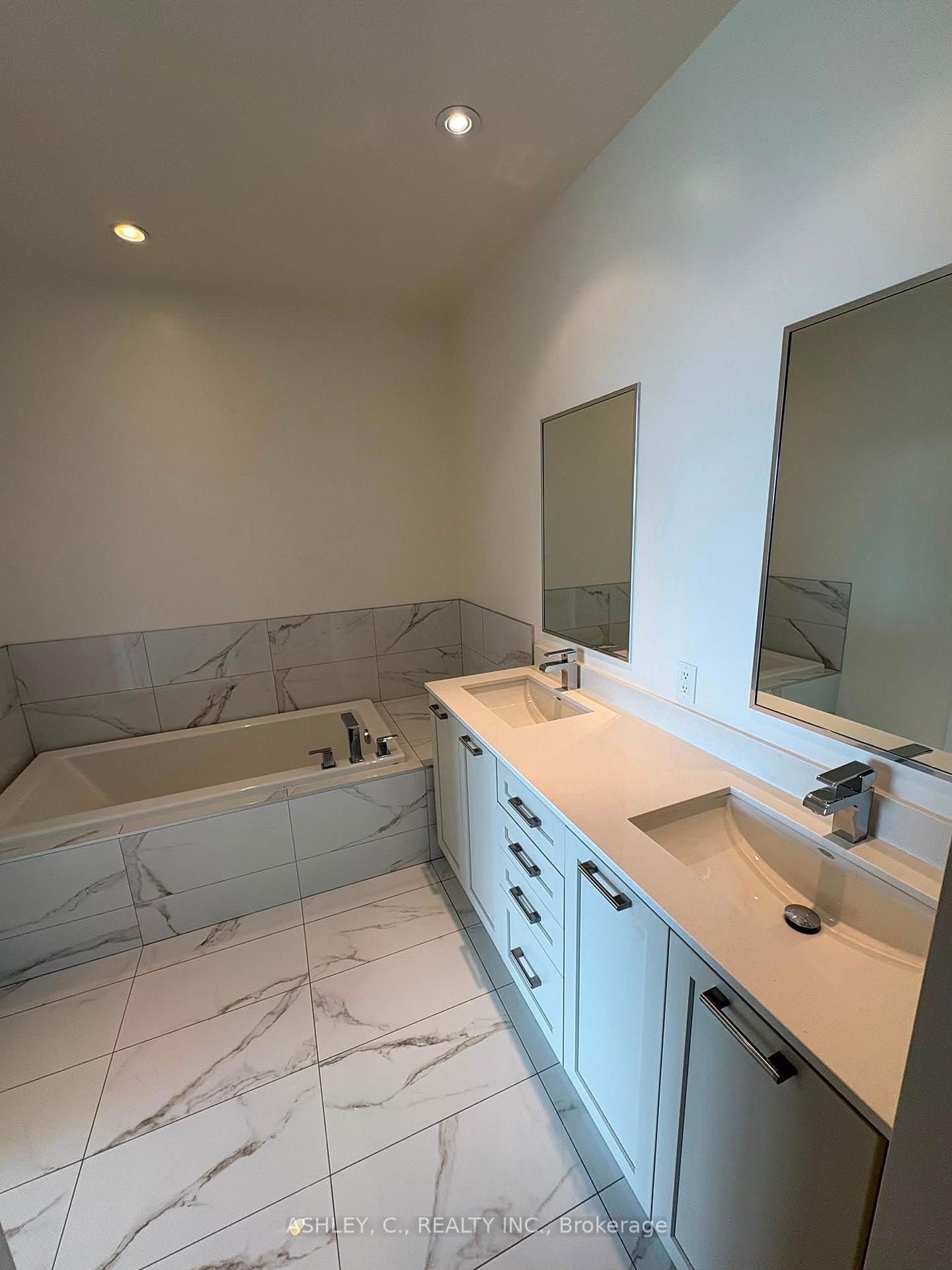 Photo 24 of Unit 807, 2480 Prince Michael Drive, Oakville, Joshua Creek — HOMEH