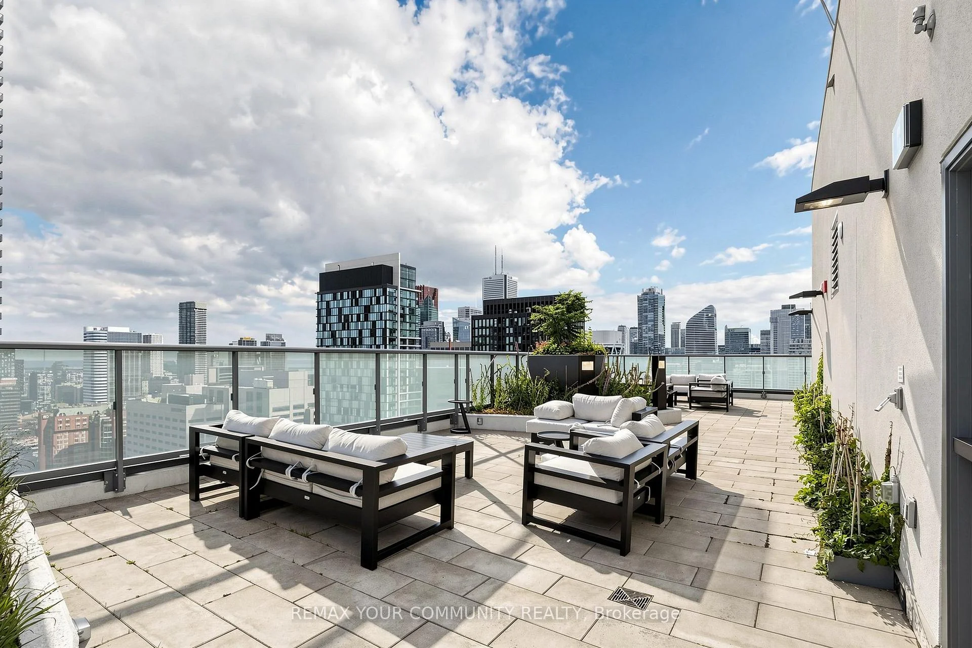 Photo 52 of Unit 2909, 280 Dundas Street W, Toronto, University — HOMEH