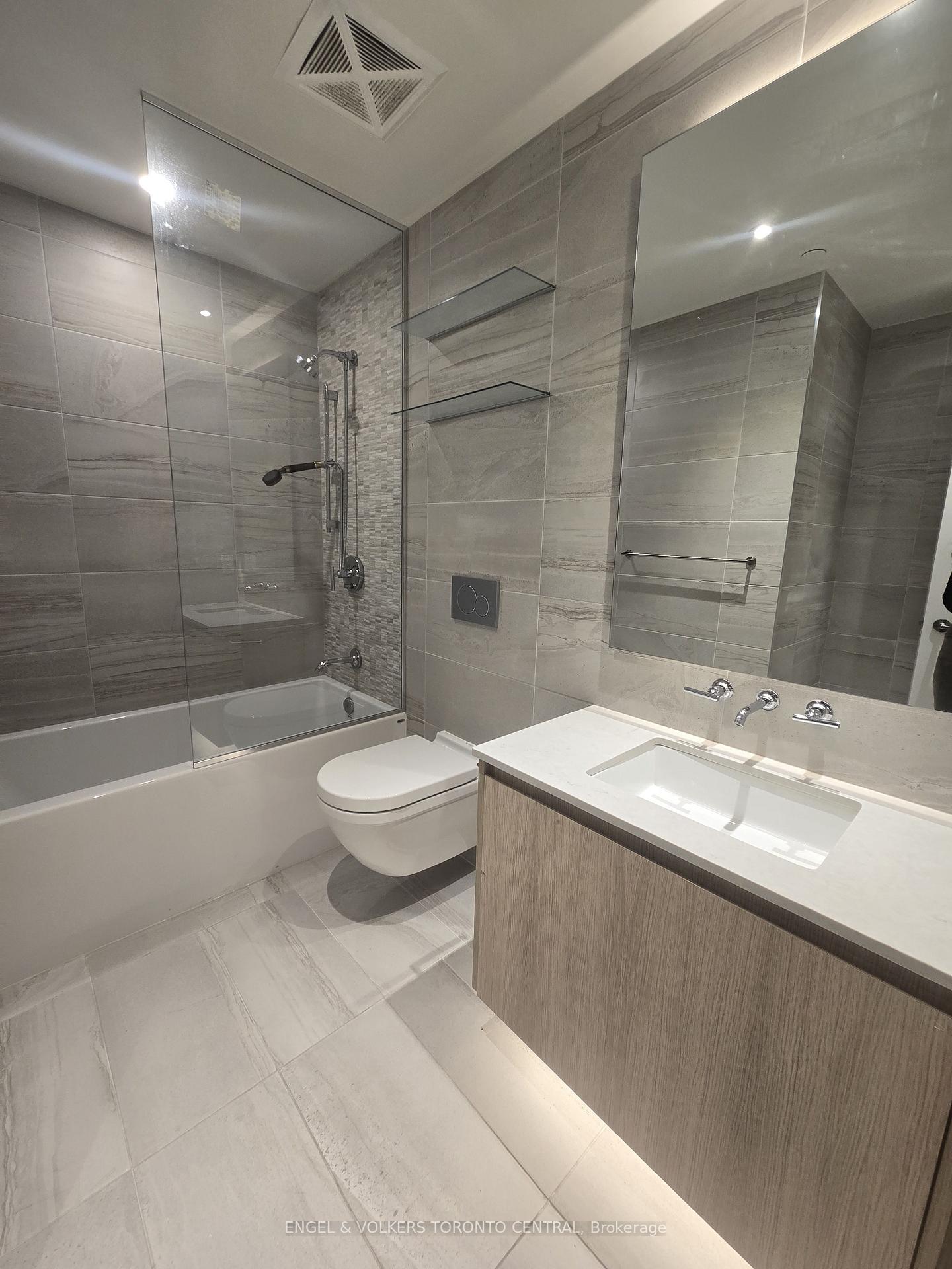 Photo 6 of Unit 2503, 81 Wellesley Street E, Toronto, Church-Yonge Corridor — HOMEH