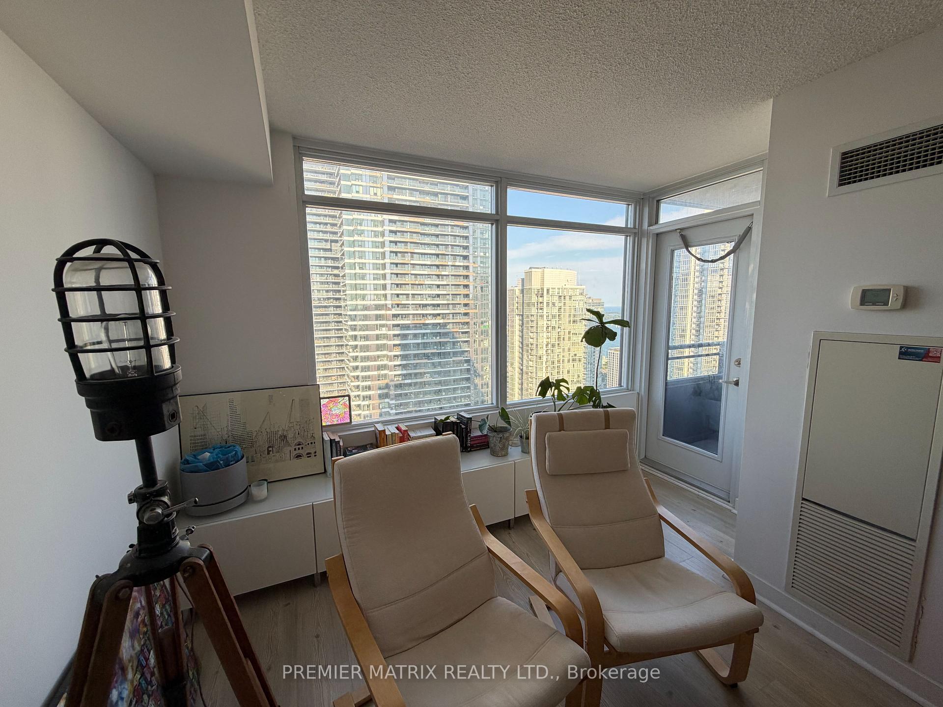 Photo 10 of Unit 4205, 25 Telegram Mews, Toronto, Waterfront Communities — HOMEH