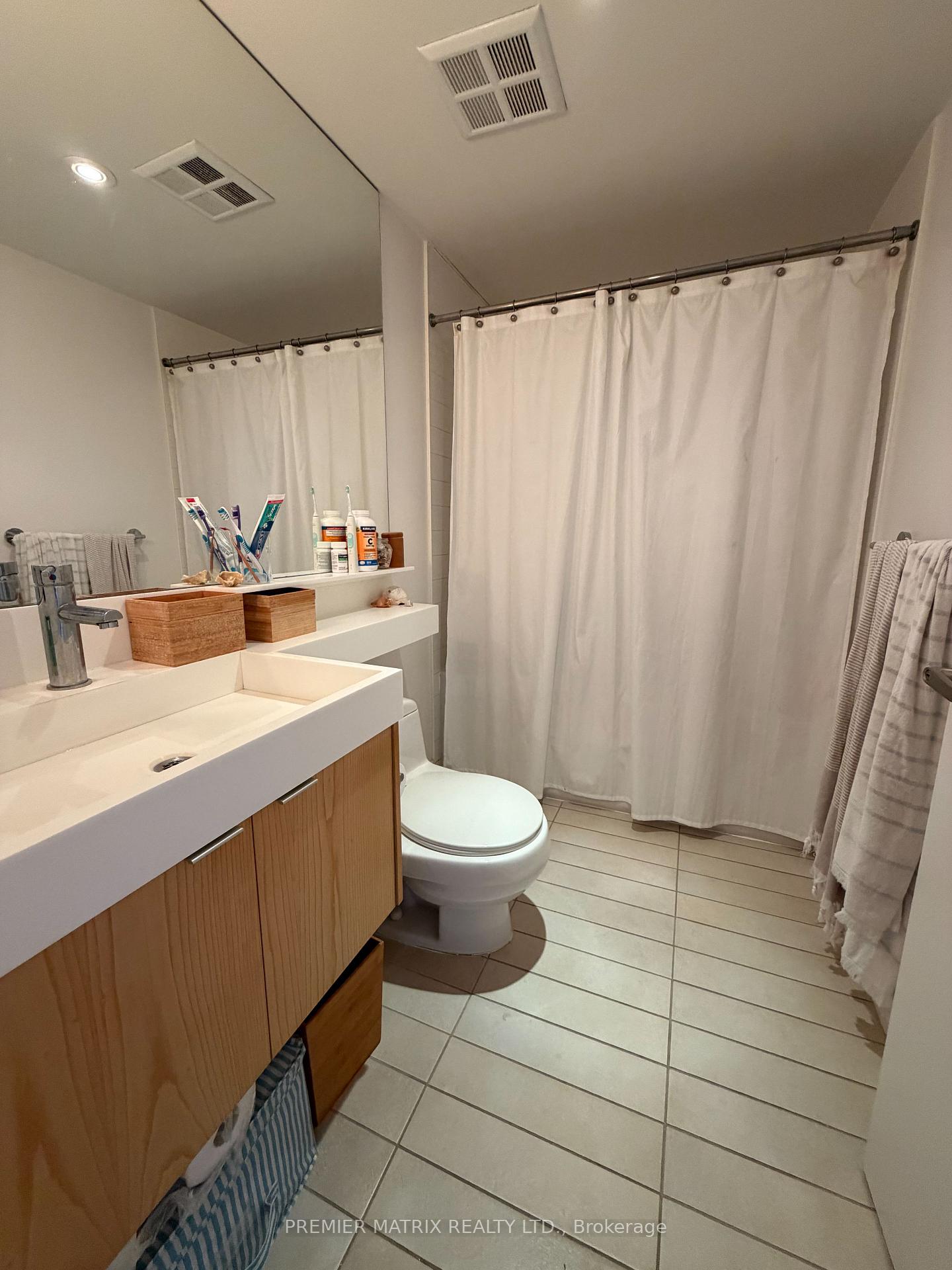 Photo 16 of Unit 4205, 25 Telegram Mews, Toronto, Waterfront Communities — HOMEH