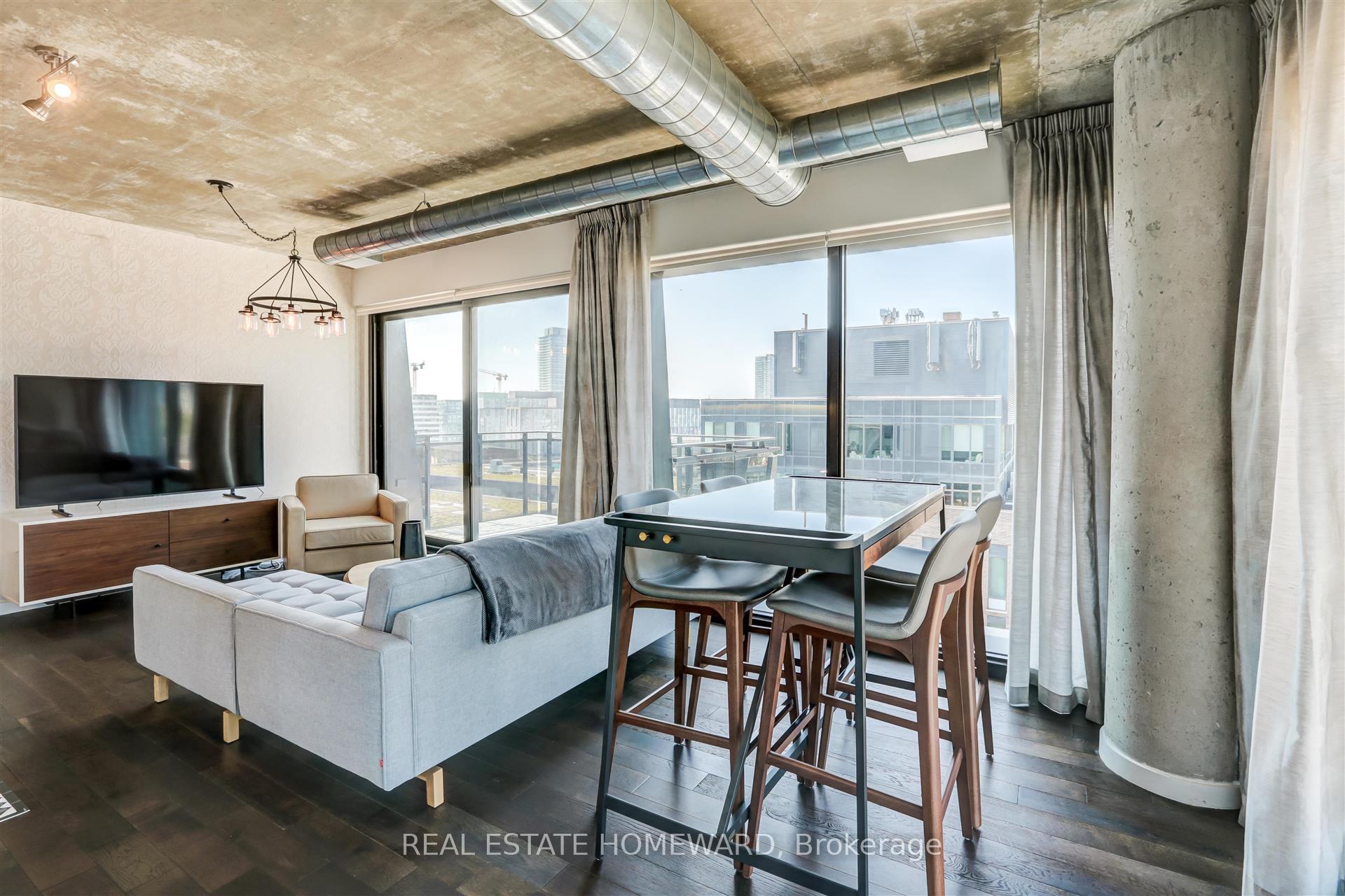 Photo 20 of Unit 817, 51 Trolley Crescent, Toronto, Waterfront Communities — HOMEH