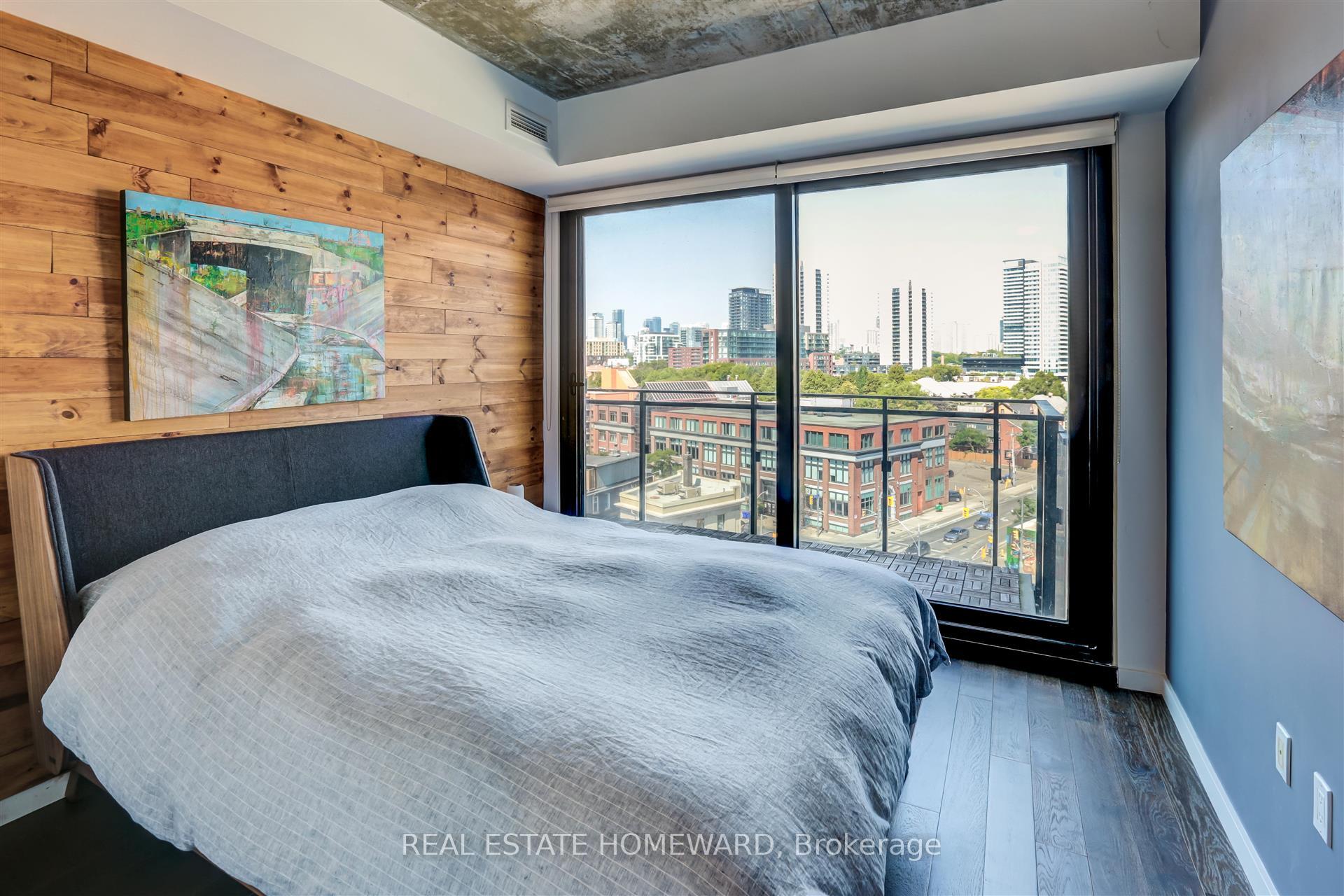 Photo 21 of Unit 817, 51 Trolley Crescent, Toronto, Waterfront Communities — HOMEH
