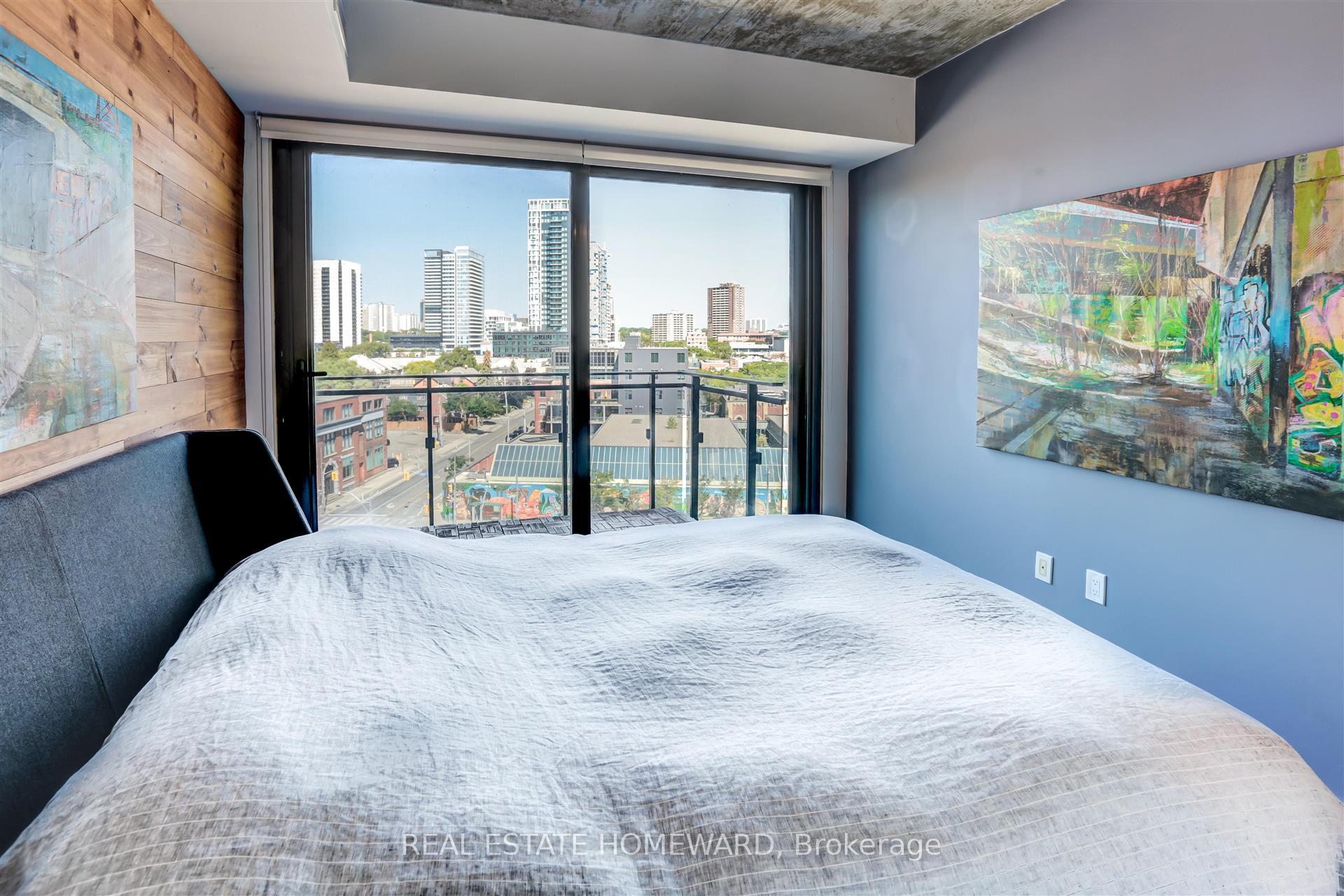 Photo 22 of Unit 817, 51 Trolley Crescent, Toronto, Waterfront Communities — HOMEH