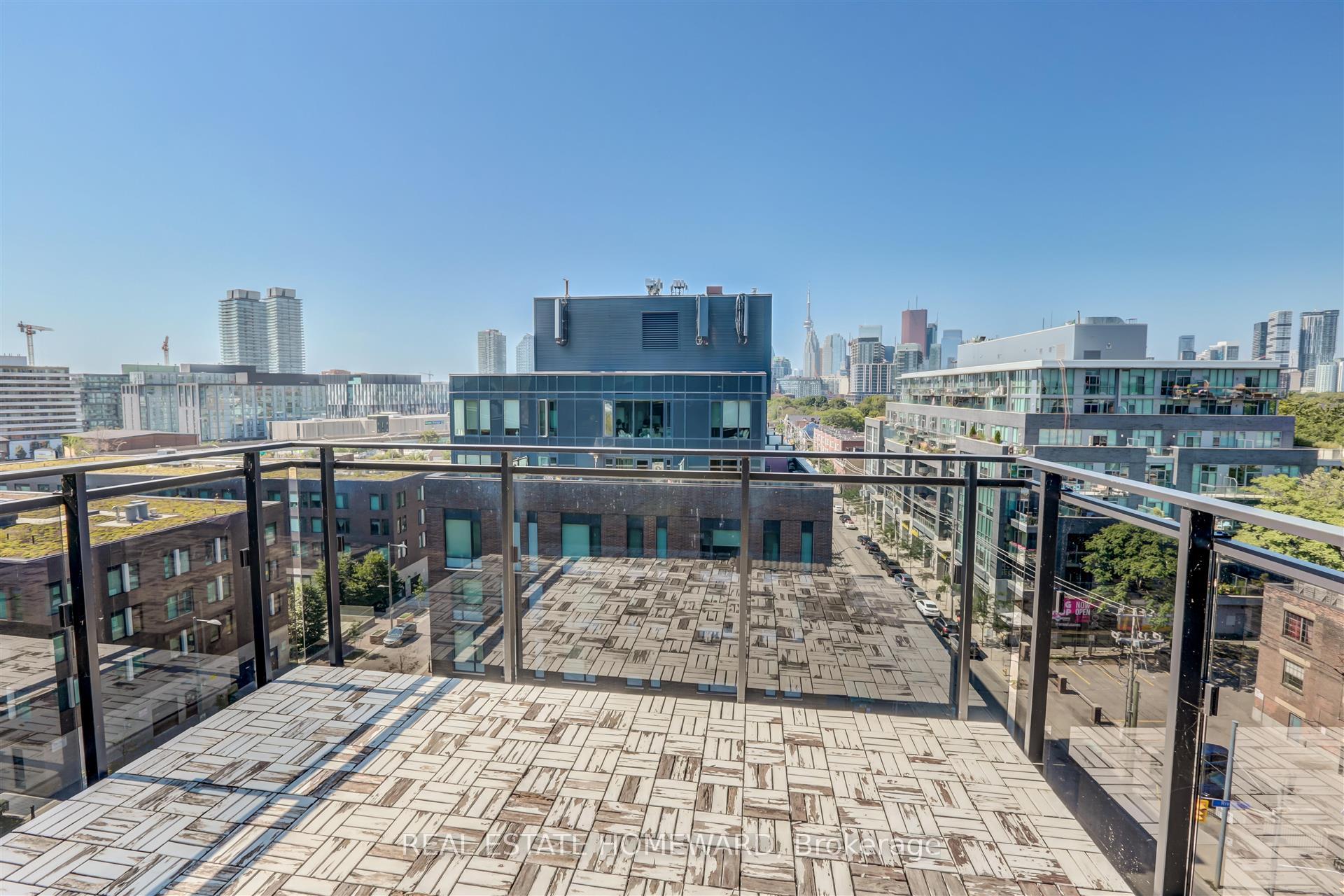 Photo 40 of Unit 817, 51 Trolley Crescent, Toronto, Waterfront Communities — HOMEH