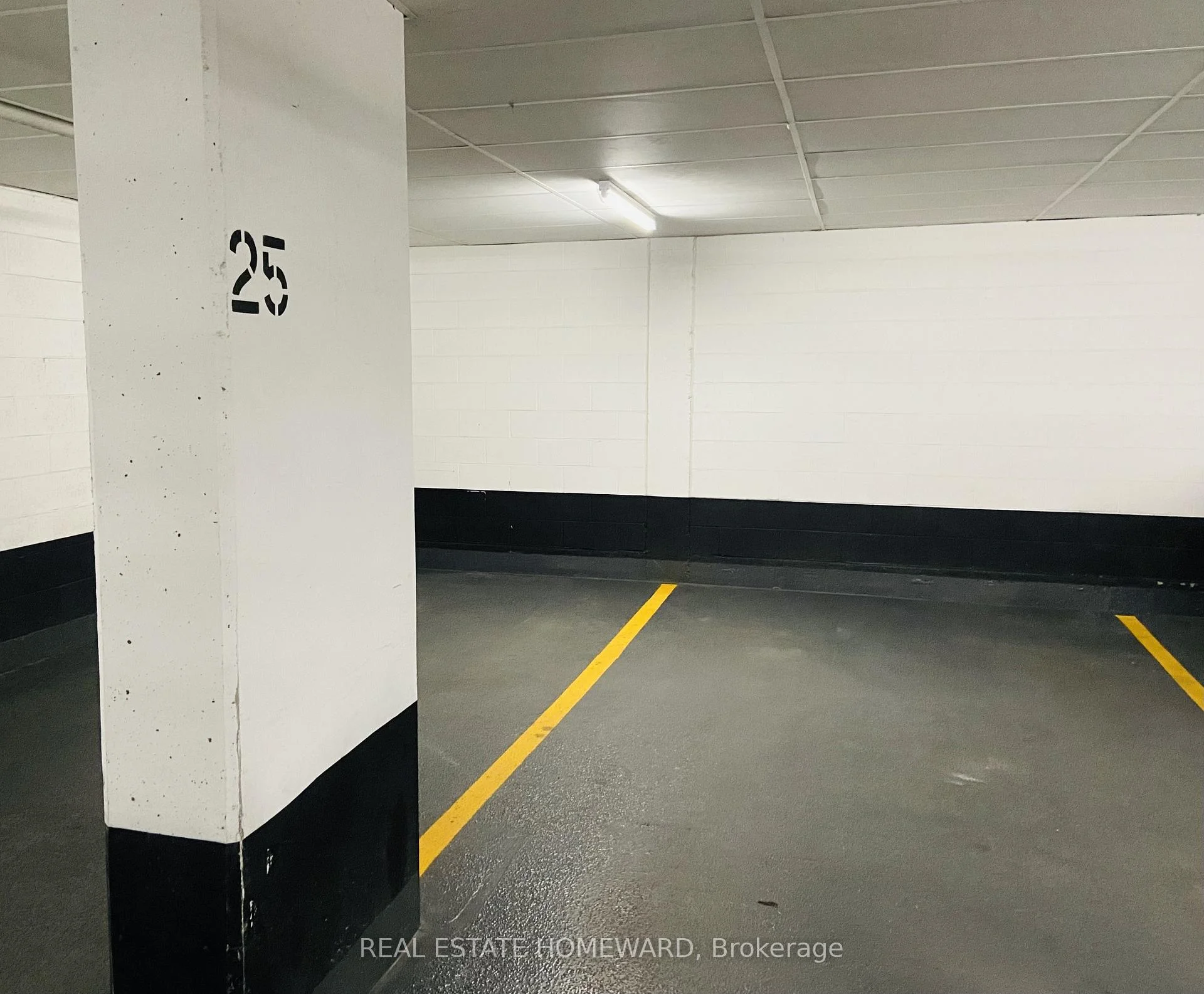 Photo 52 of Unit 817, 51 Trolley Crescent, Toronto, Waterfront Communities — HOMEH