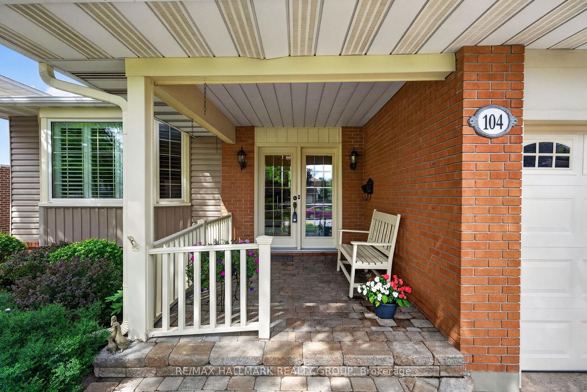 Photo 3 of 104 Northpark Drive, Ottawa, Blackburn Hamlet — HOMEH