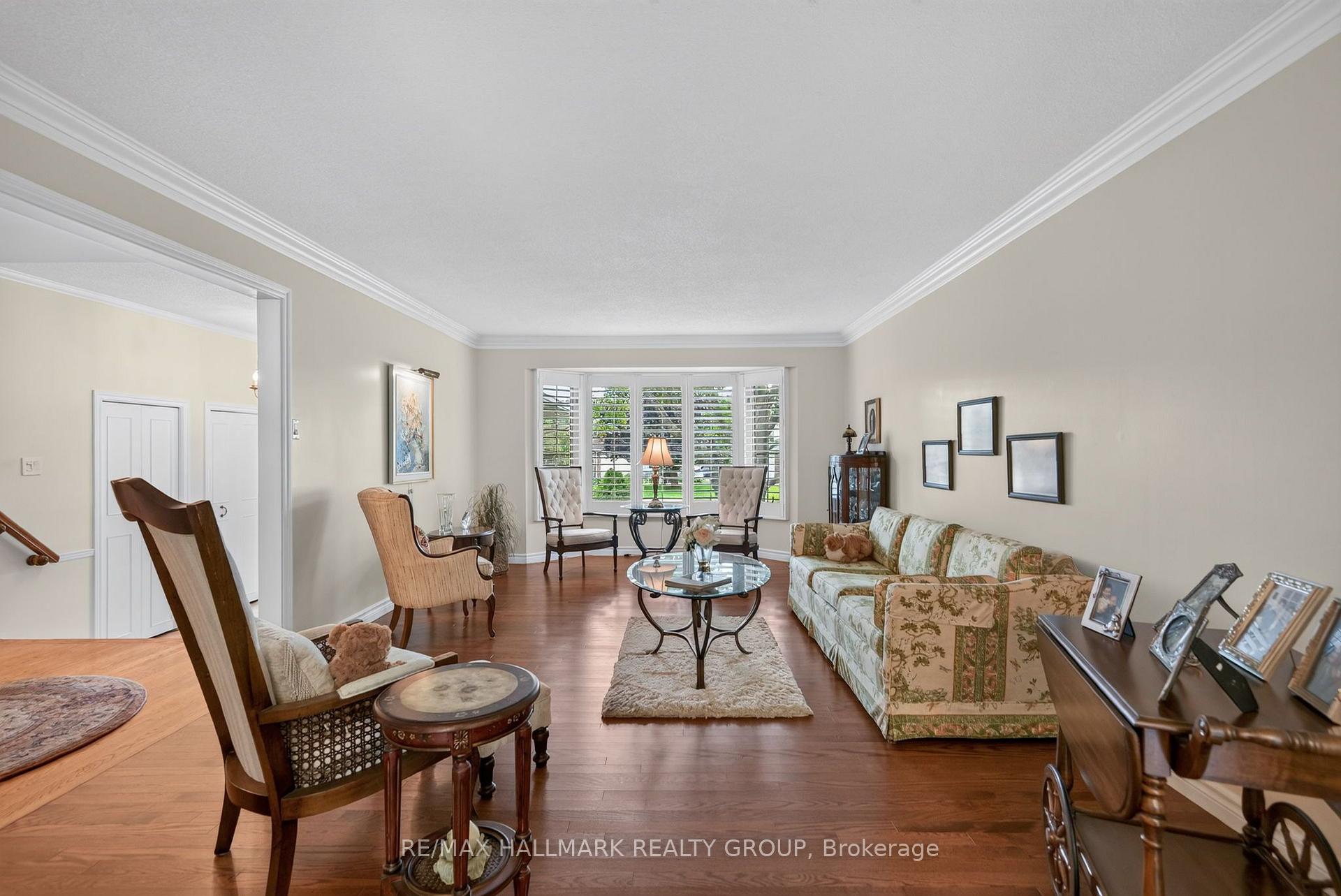 Photo 7 of 104 Northpark Drive, Ottawa, Blackburn Hamlet — HOMEH