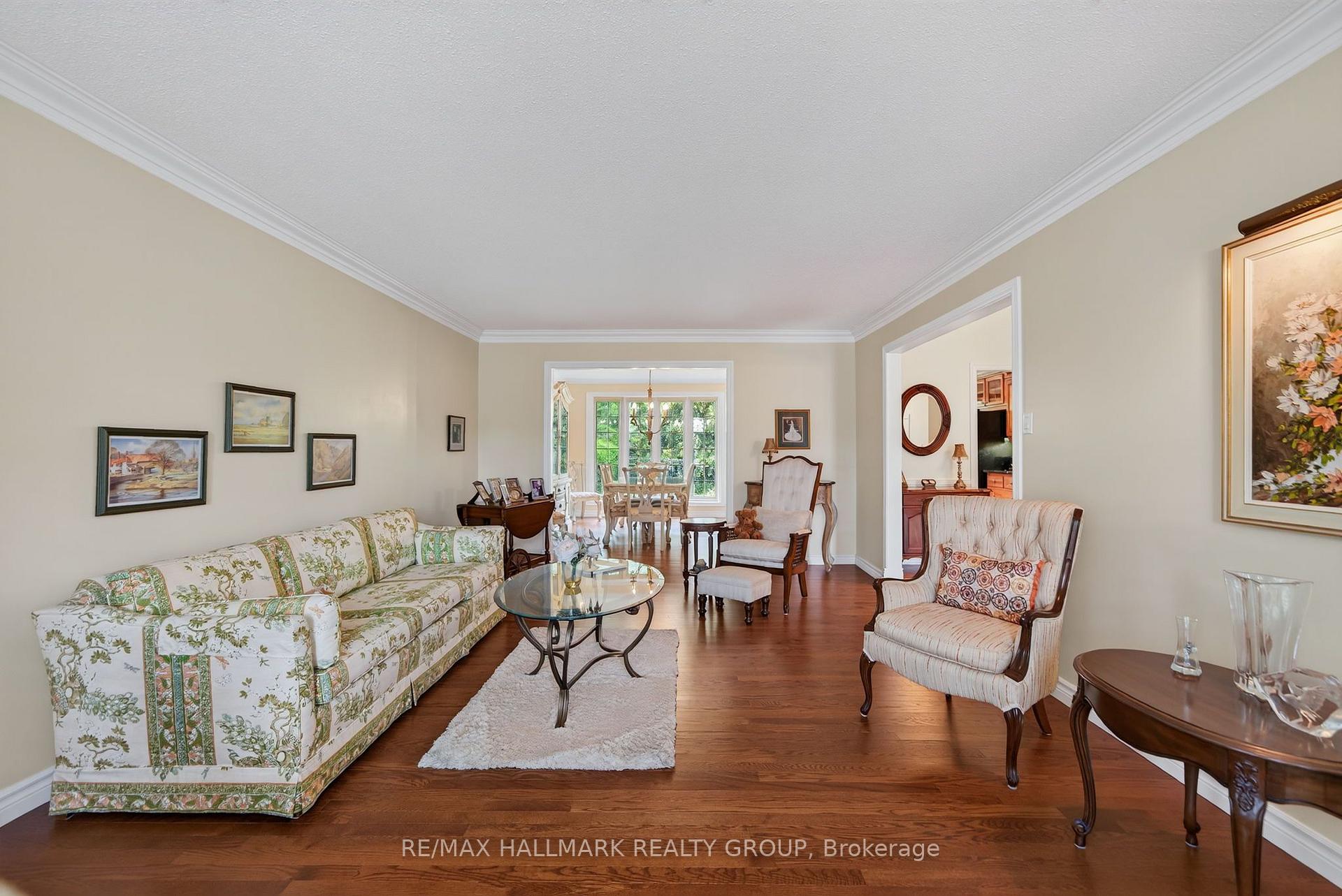 Photo 8 of 104 Northpark Drive, Ottawa, Blackburn Hamlet — HOMEH
