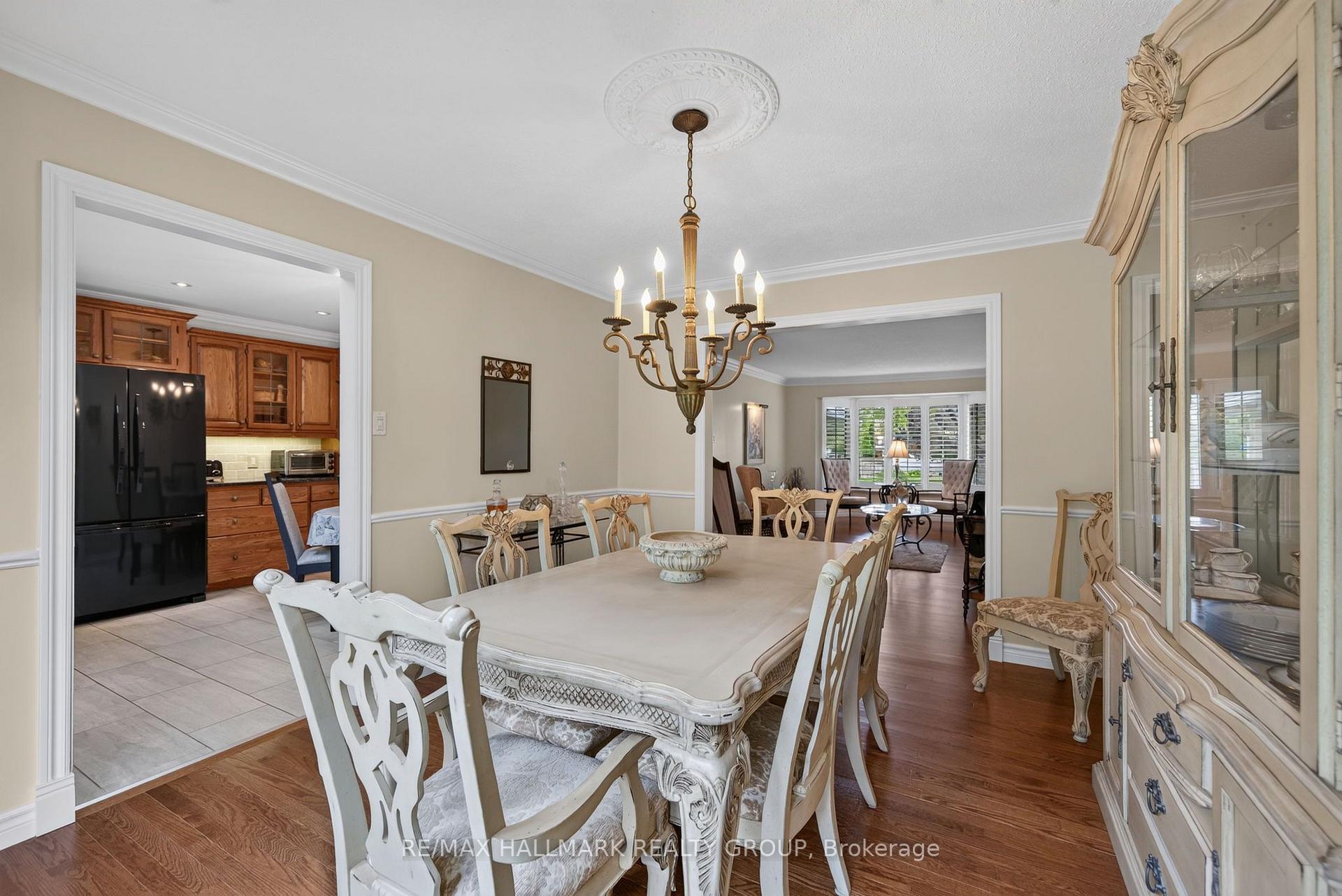 Photo 10 of 104 Northpark Drive, Ottawa, Blackburn Hamlet — HOMEH