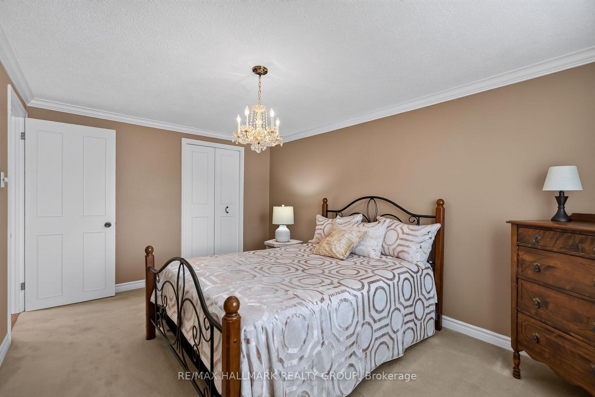 Photo 29 of 104 Northpark Drive, Ottawa, Blackburn Hamlet — HOMEH