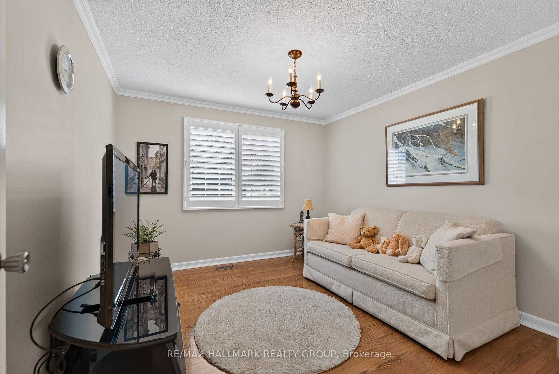 Photo 30 of 104 Northpark Drive, Ottawa, Blackburn Hamlet — HOMEH