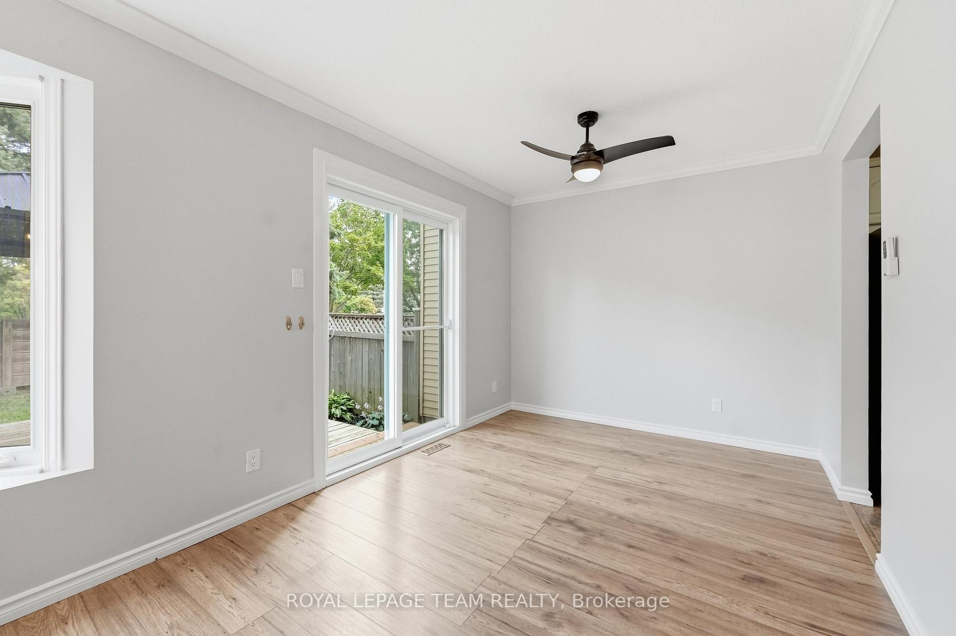 Photo 12 of 304 Valade Crescent, Ottawa, Fallingbrook/Pineridge — HOMEH