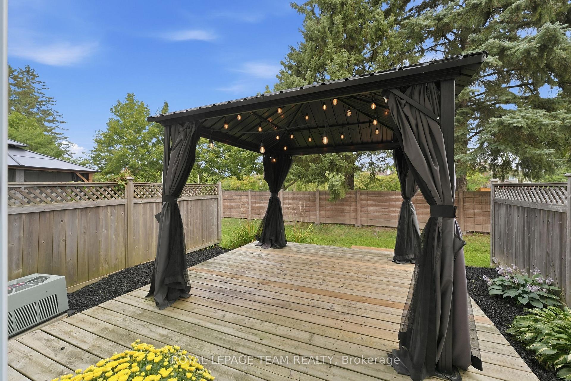 Photo 42 of 304 Valade Crescent, Ottawa, Fallingbrook/Pineridge — HOMEH