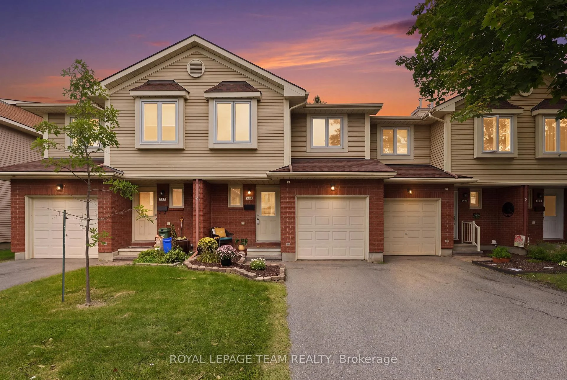 Photo 28 of 304 Valade Crescent, Ottawa, Fallingbrook/Pineridge — HOMEH