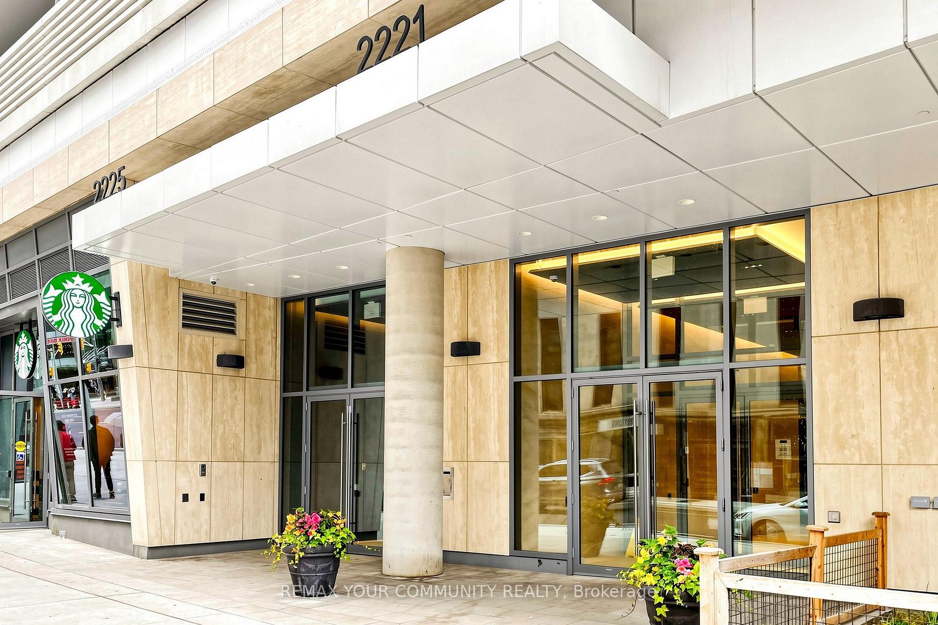 Photo 3 of Unit 2709, 2221 Yonge Street, Toronto, Mount Pleasant West — HOMEH