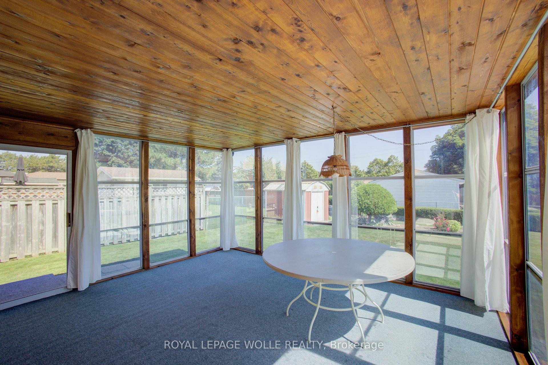 Photo 22 of 52 Queenston Crescent, Kitchener, Grand River North — HOMEH