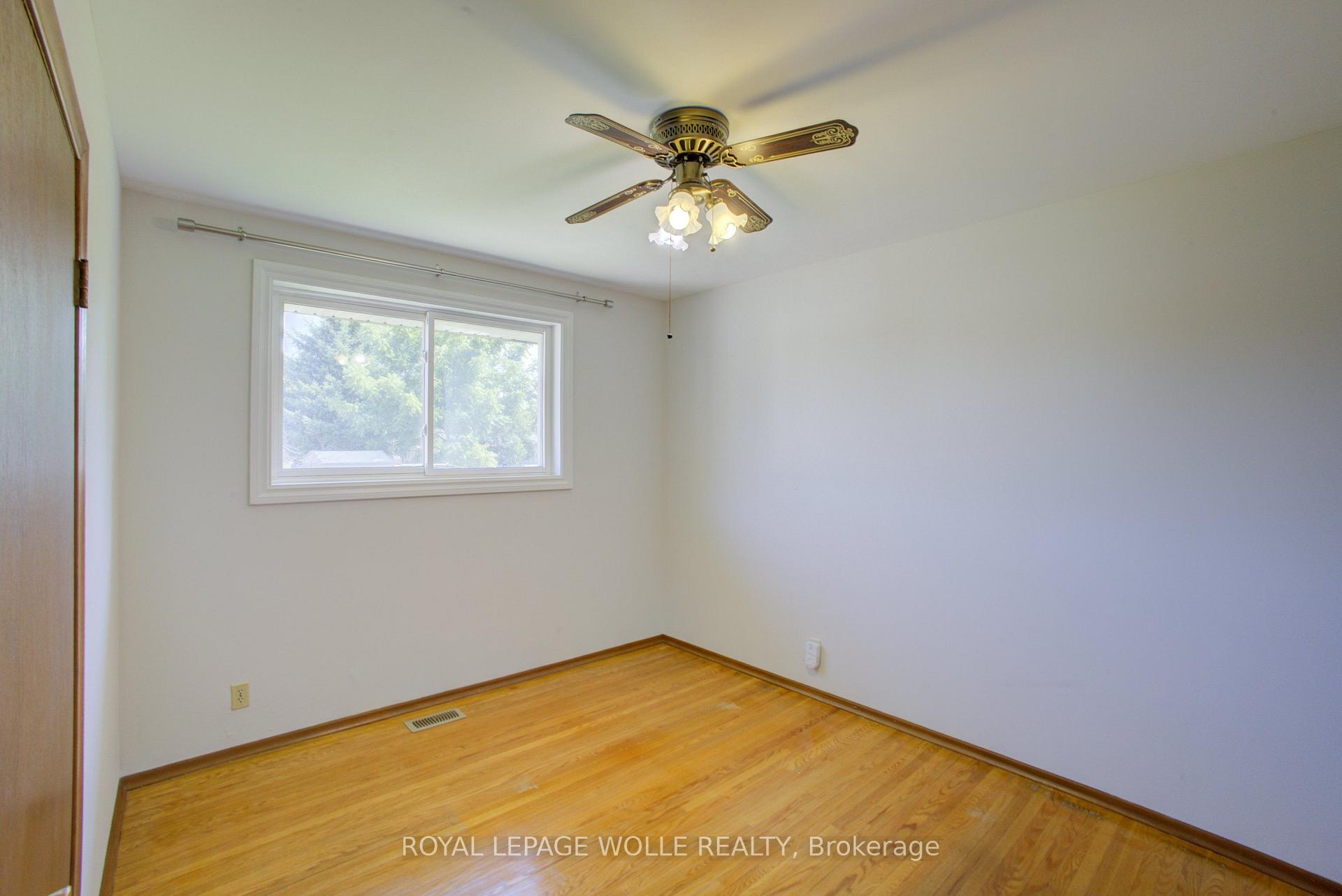 Photo 26 of 52 Queenston Crescent, Kitchener, Grand River North — HOMEH