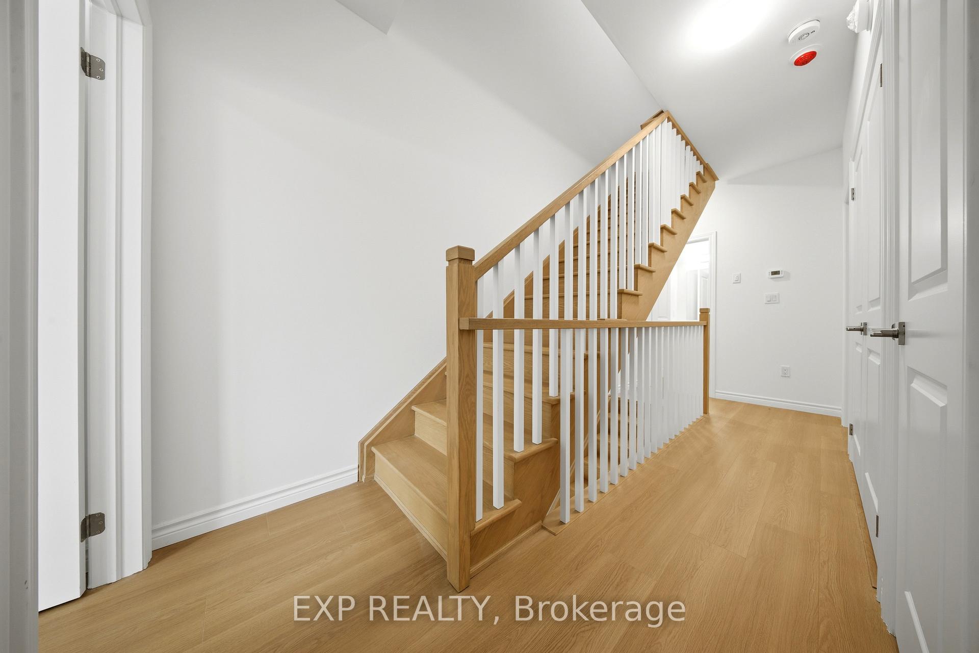 Photo 28 of Unit 12, 2 Slessor Boulevard, Grimsby, Grimsby West — HOMEH