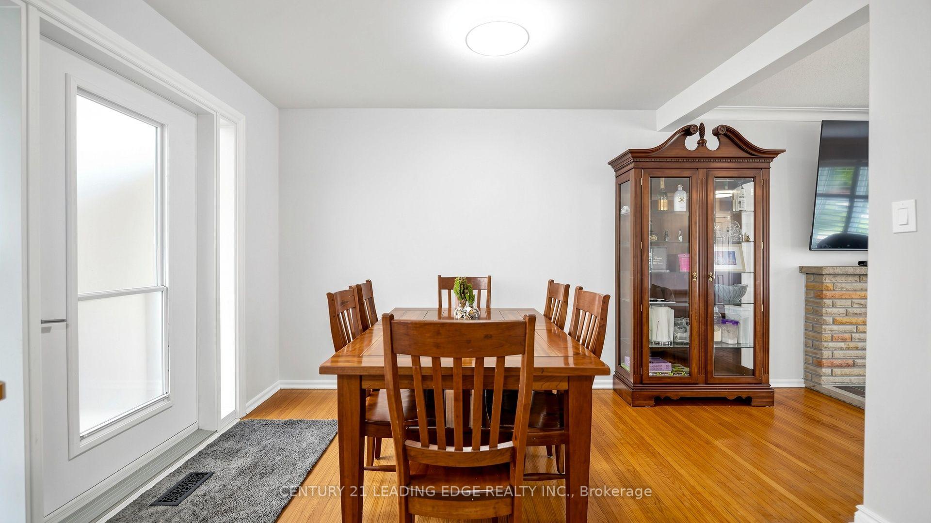 Photo 18 of 14 Winlaw Place, Markham, Markham Village — HOMEH