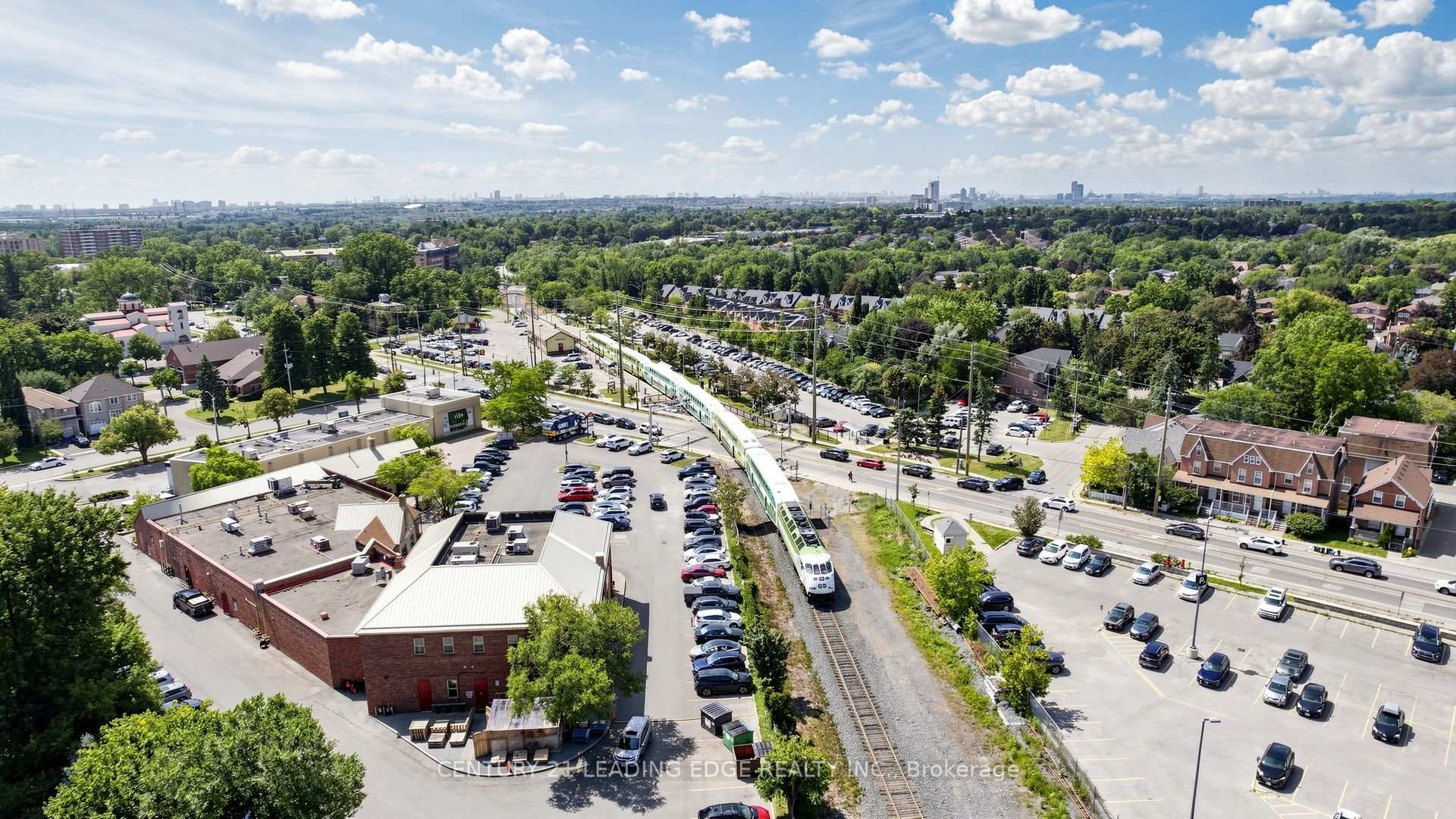 Photo 47 of 14 Winlaw Place, Markham, Markham Village — HOMEH