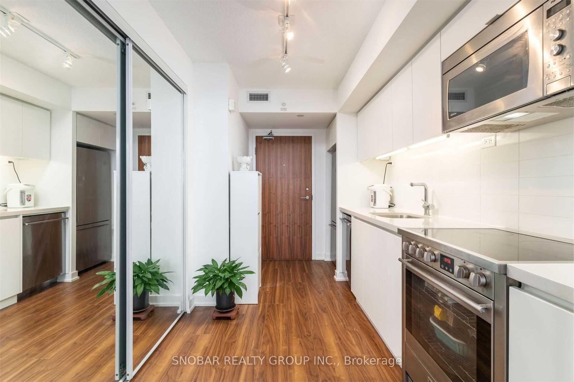 Photo 2 of Unit 3608, 85 Queens Wharf Road, Toronto, Waterfront Communities — HOMEH