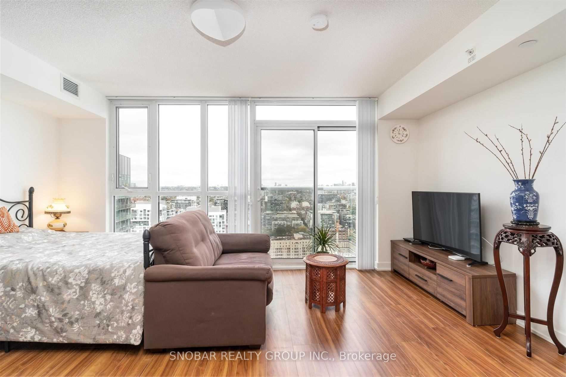 Photo 6 of Unit 3608, 85 Queens Wharf Road, Toronto, Waterfront Communities — HOMEH