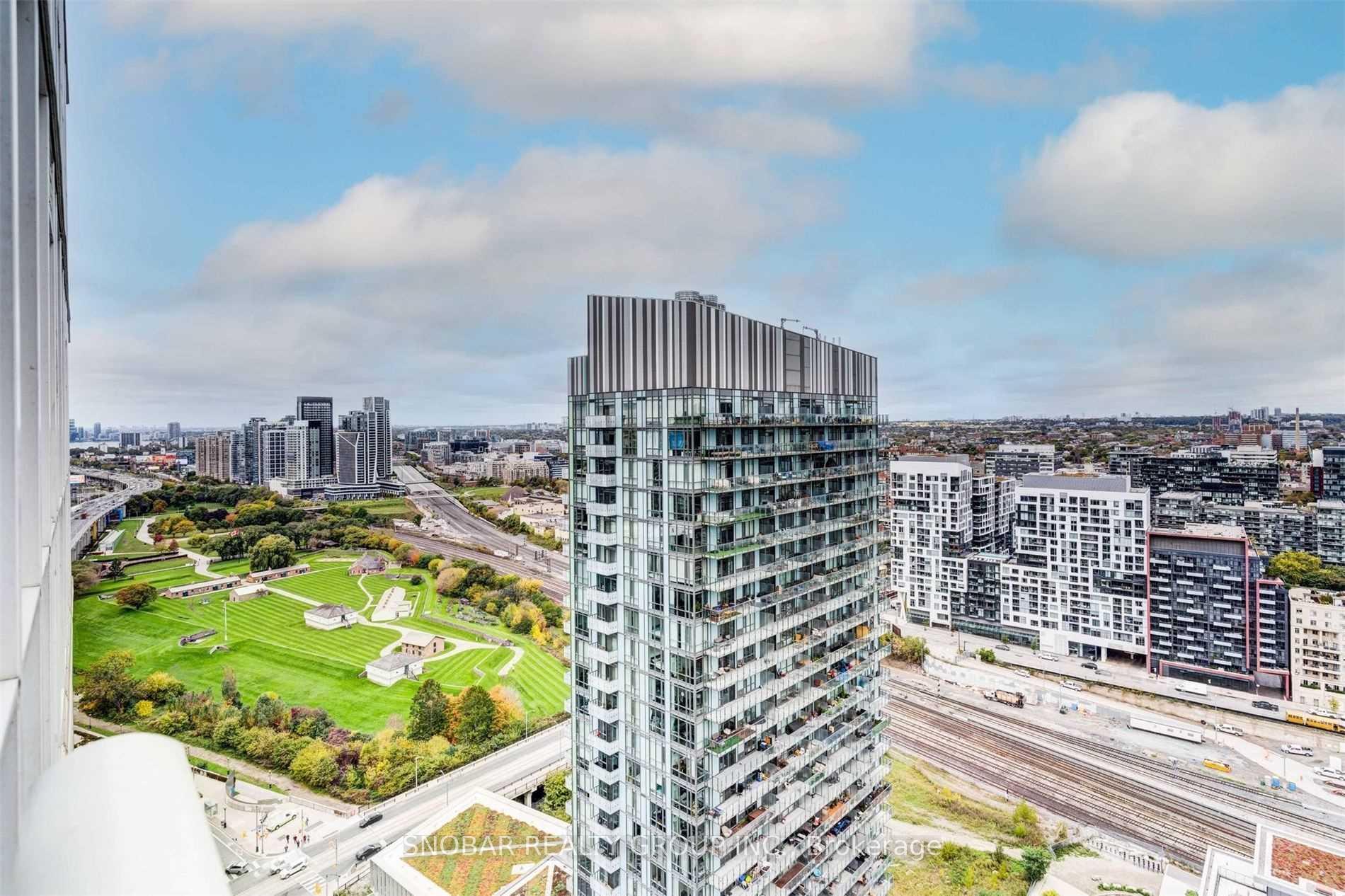 Photo 14 of Unit 3608, 85 Queens Wharf Road, Toronto, Waterfront Communities — HOMEH