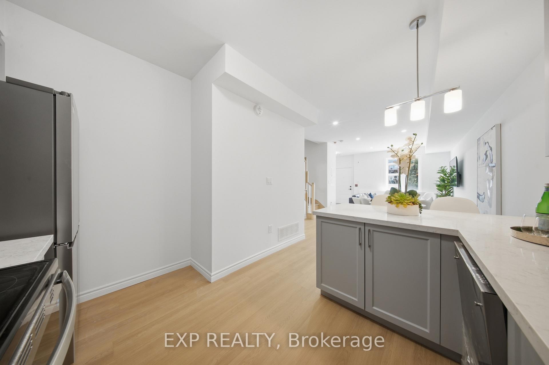 Photo 17 of Unit 10, 2 Slessor Boulevard, Grimsby, Grimsby West — HOMEH