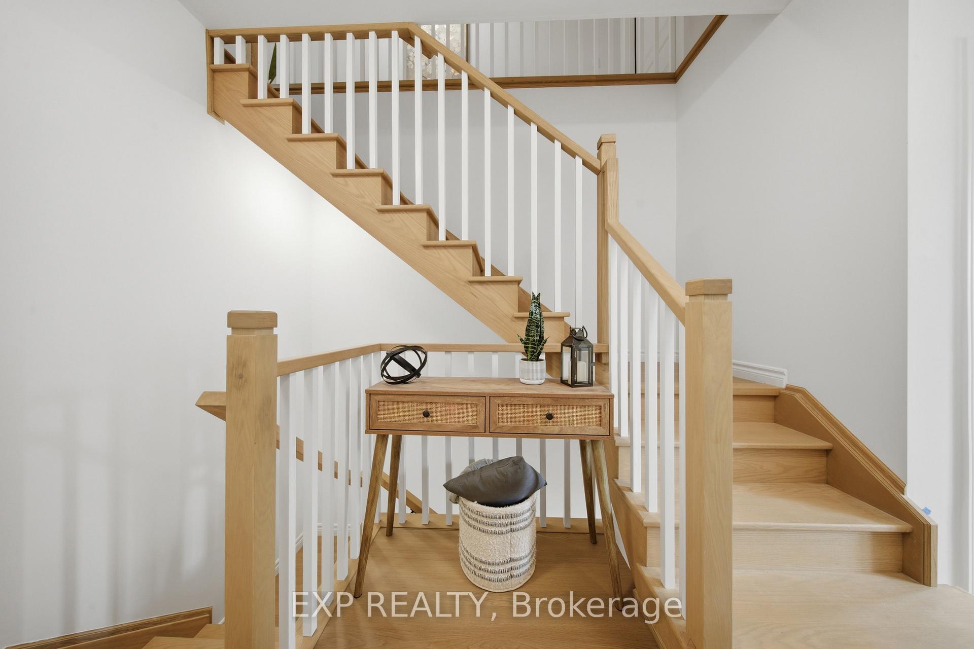 Photo 21 of Unit 10, 2 Slessor Boulevard, Grimsby, Grimsby West — HOMEH