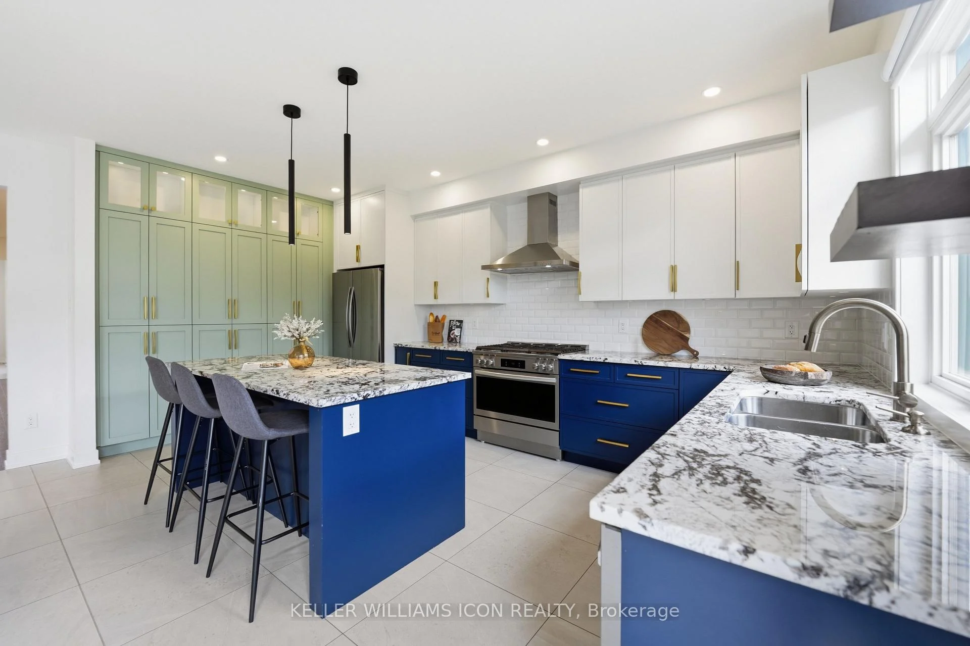 Photo 44 of 702 Rosales Ridge, Ottawa, Leitrim — HOMEH