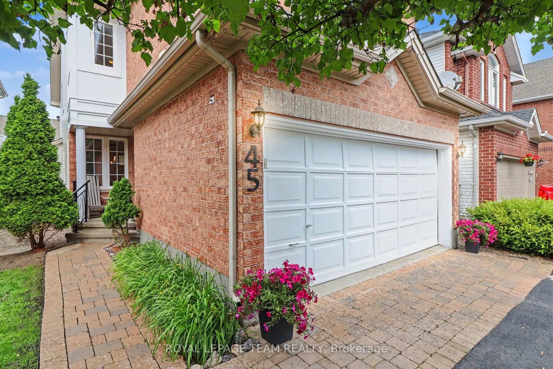Photo 4 of 45 Coleridge Street, Ottawa, Central Park — HOMEH