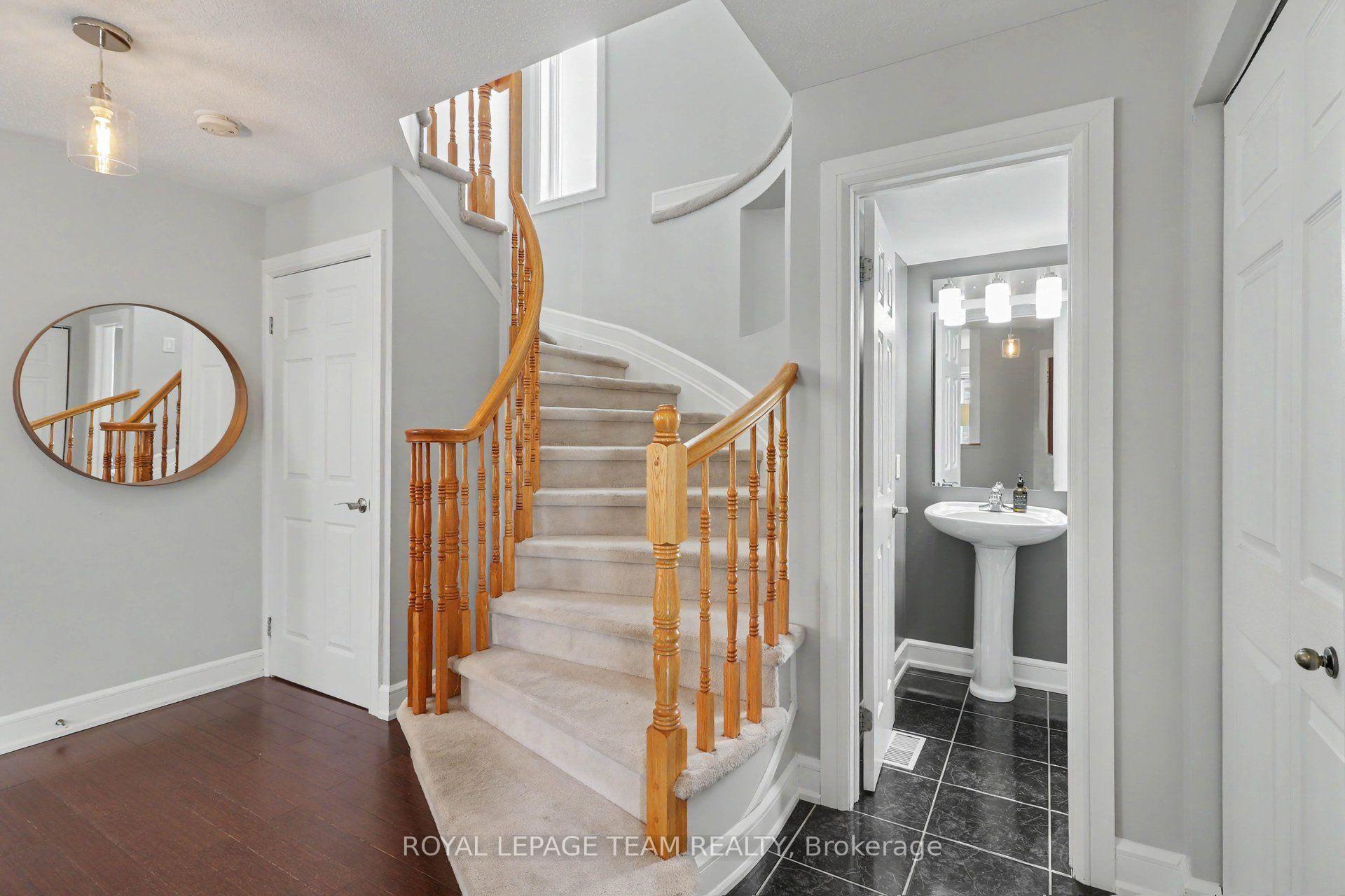 Photo 20 of 45 Coleridge Street, Ottawa, Central Park — HOMEH