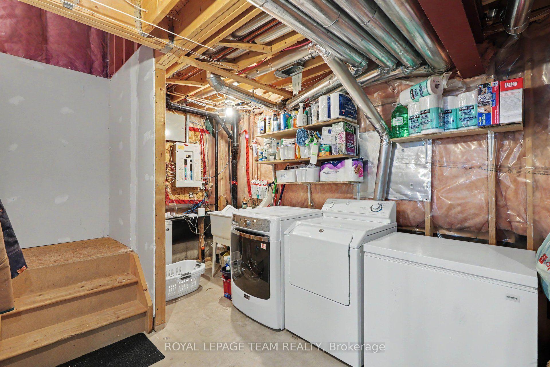 Photo 35 of 45 Coleridge Street, Ottawa, Central Park — HOMEH