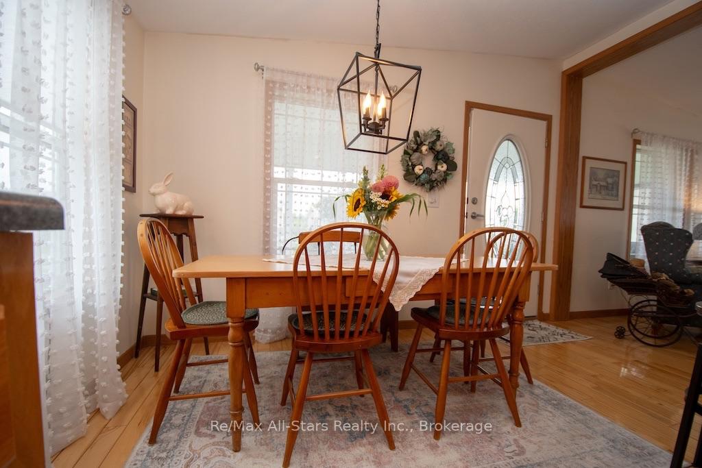 Photo 17 of 51 Creekside Circle, Kawartha Lakes, Verulam — HOMEH