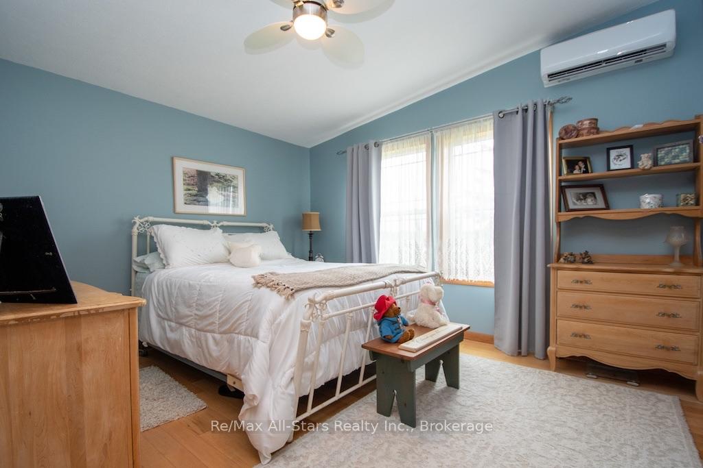 Photo 26 of 51 Creekside Circle, Kawartha Lakes, Verulam — HOMEH