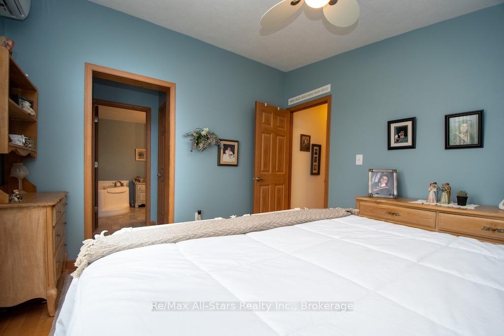 Photo 28 of 51 Creekside Circle, Kawartha Lakes, Verulam — HOMEH
