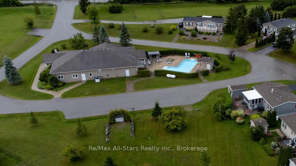 Photo 40 of 51 Creekside Circle, Kawartha Lakes, Verulam — HOMEH