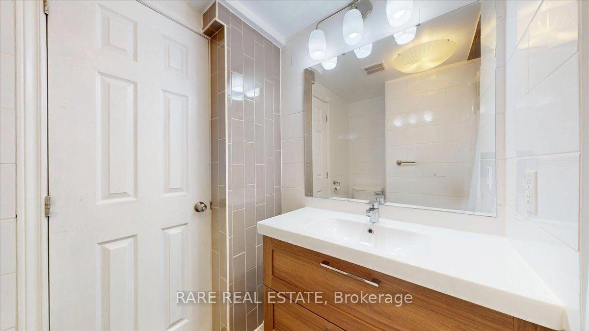 Photo 10 of Unit 1, 8 Balsam Avenue N, Hamilton, Stipley — HOMEH