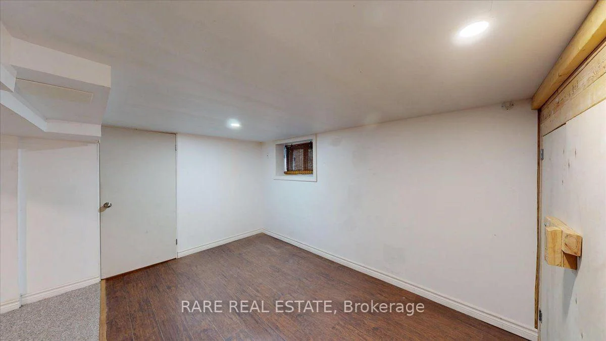 Photo 25 of Unit 1, 8 Balsam Avenue N, Hamilton, Stipley — HOMEH