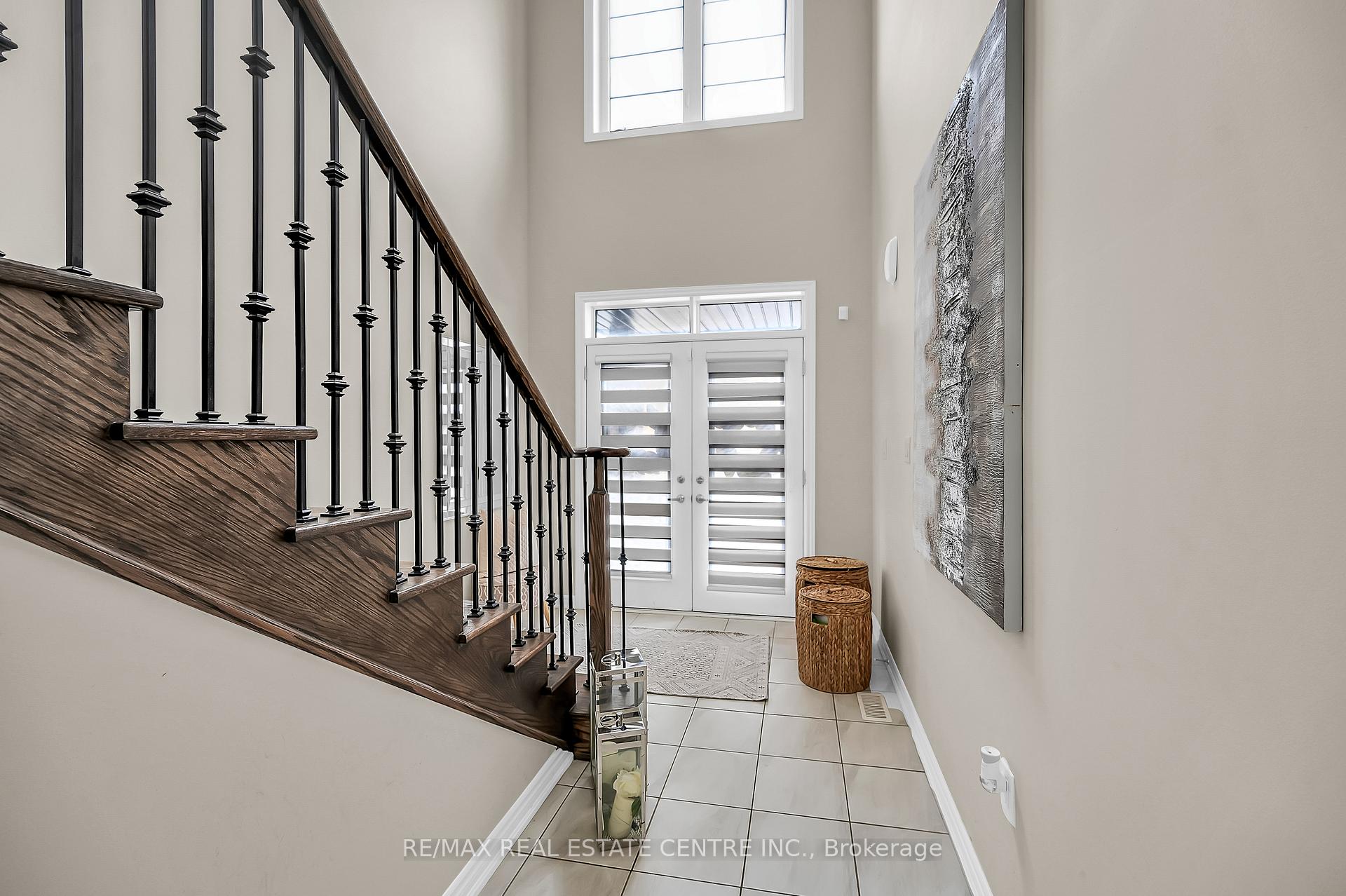 Photo 7 of 198 Whithorn Crescent, Haldimand — HOMEH